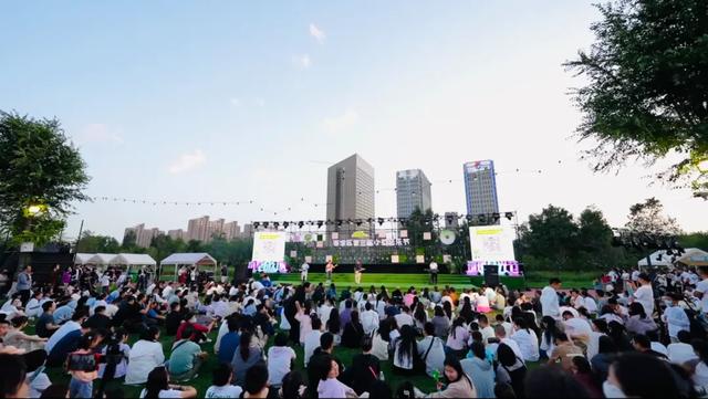 呼和浩特：就在周五 “第四届小草音乐季”将如约而至