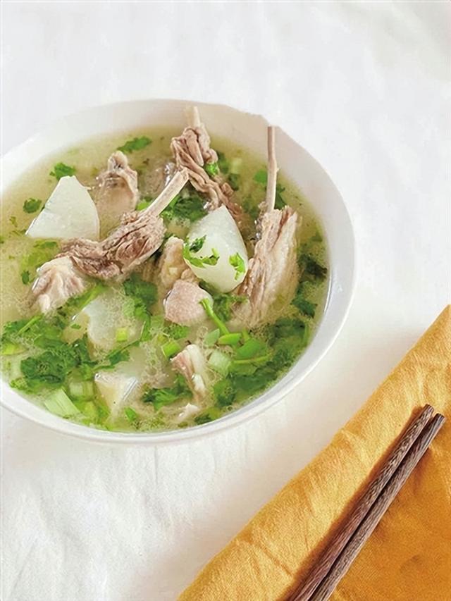 山鸡炖花胶 2024年山鸡炖花胶