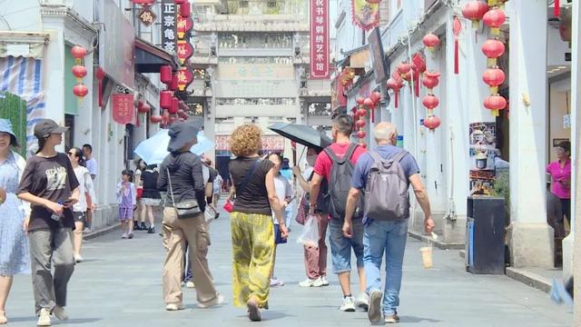 暑假近尾声 潮州古城旅游热度不减