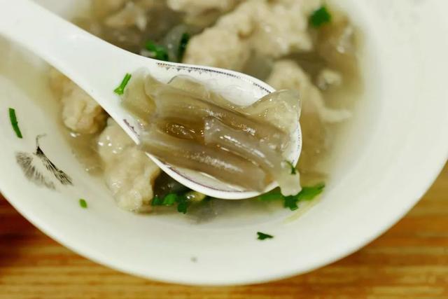 中国首个美食地标城市！300多种小吃，带上1TB的胃才能吃嗨