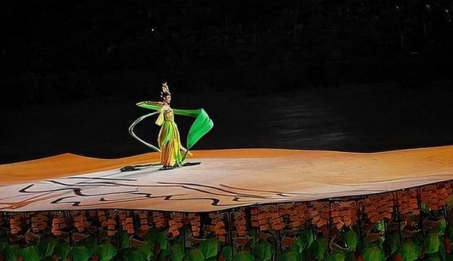 国安“点名”75岁张艺谋，释放三个强烈信号	，巩俐的话真没说错