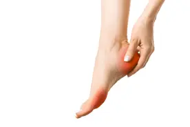 脚底或足踝周围疼痛，究竟是怎么回事？告知您4因素引发的6种疾病图片