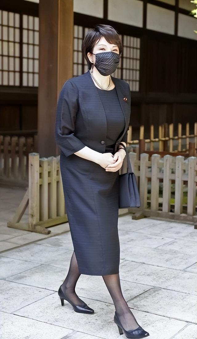 支持率飙升至92.4%！高市早苗迎来大反转，日本政坛要变天了吗？