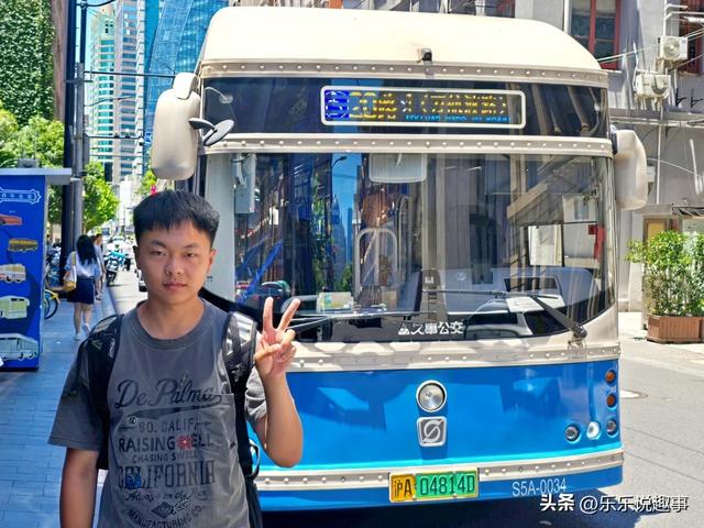 烟台大学学生百元公交游俄罗斯！ 卢布成意外红利 回国剩六七百元？