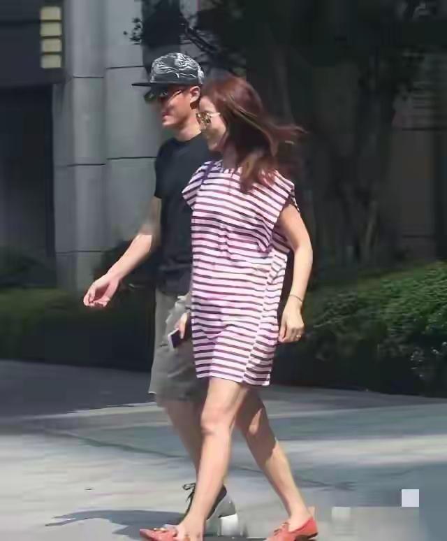 如果有一天他们两个离婚了，我就再也不相信爱情了