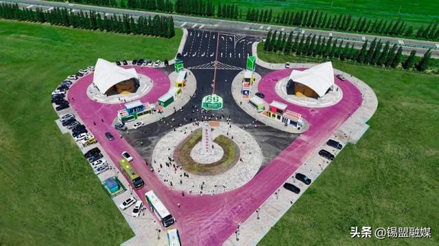 中国草原最大公路石碑亮相西乌珠穆沁草原
