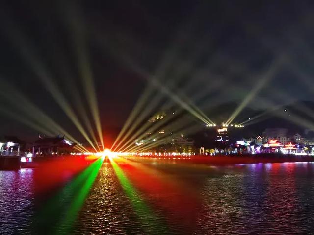 广济桥灯光秀 潮州的历史与浪漫