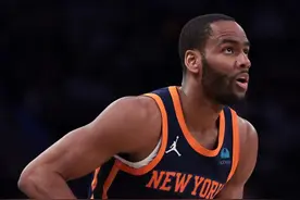 8笔签约出炉！肯巴沃克重回黄蜂，詹皇合同创纪录，湖人追5大锋线图片