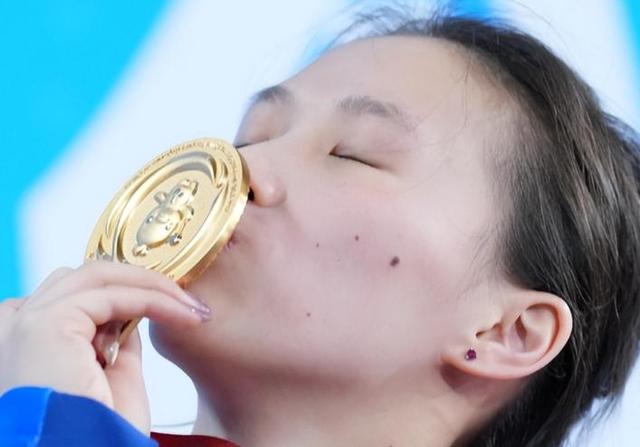 全运会夺金仅1个月，陈芋汐再破天花板，全红婵的话半点没错
