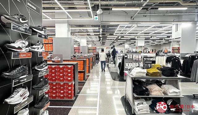 东京近郊购物推荐:看得到富士山的「THE OUTLETS湘南平冢」