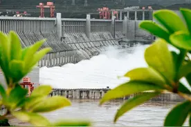 坐船游长江三峡多少钱？三峡游轮5月最新航期价格表！（含五一）图片