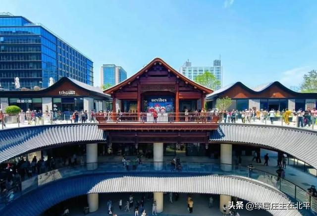 公房除了腾退还有什么出路？中海大吉的四合院商场，或许是未来！