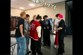 笑喷了，王仔仔媒婆刚回去上班，朋友们第一反应竟是拉紧裤腰带图片