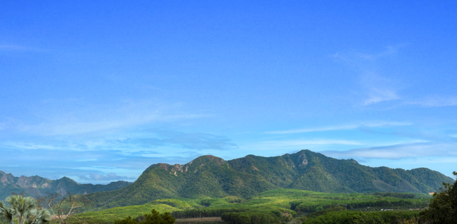 青岛、海南的两座毛公山，一座让孔令华跪地流泪，一座成4A级景区
