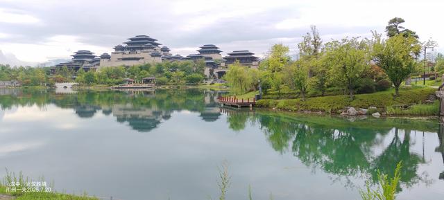 汉中市的兴汉胜境：穿越千年的汉文化盛宴