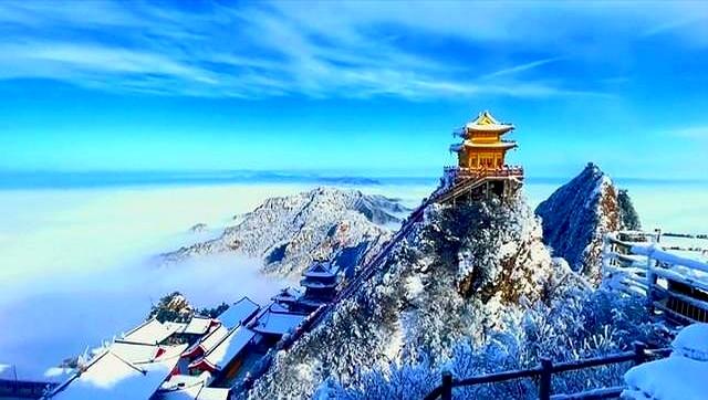 人到中年，一个女人开始频繁运动、健身，往往说明一个问题