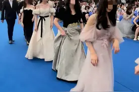 热搜上的“成人礼小公主”事件，刺痛了多少在畸形家庭中的年轻人图片