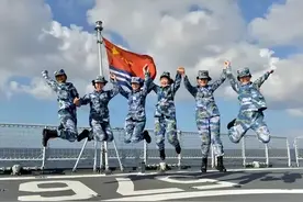 在中国航母当兵多爽？有3000多房间，一天7顿饭，八大菜系随便吃图片