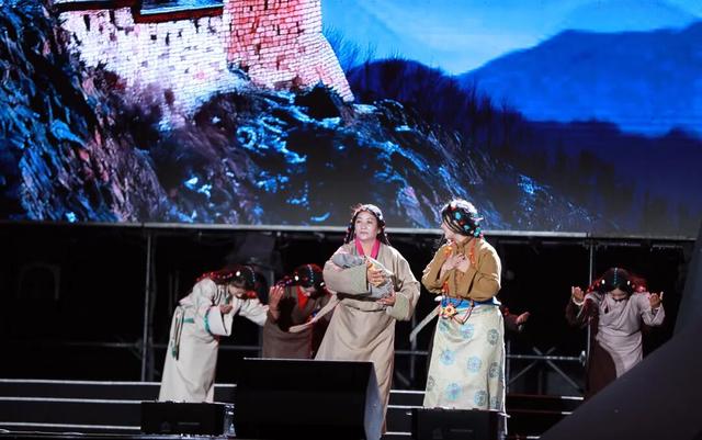 首届墨竹工卡“松赞”文化旅游节启幕