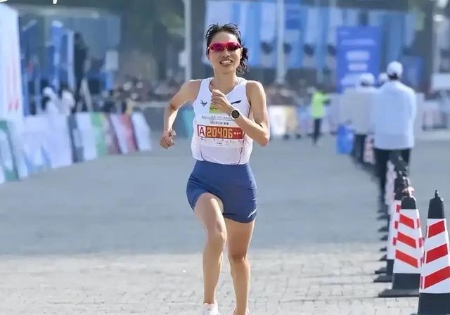 最快护士张水华遭中国田协除名？官方竞赛系统业余跑者唯独没有她