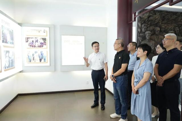 重磅开讲！著名科学家李劲松做客重庆一中，解码“从克隆到半克隆”的生命奥秘