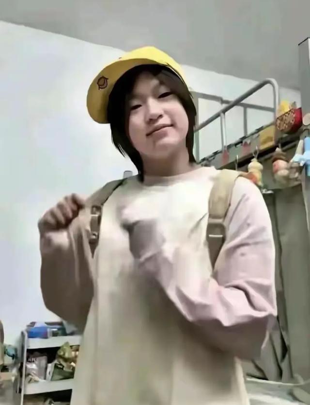 全红婵长成大姑娘了，女大十八变，变的越来越好看了