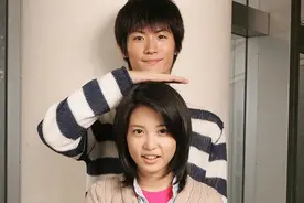 日本14岁少女偷尝禁果，怀孕生子后遭男友抛弃，辍学独自艰辛养娃图片