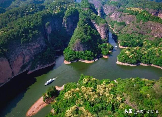 亿万年雕琢的红色奇观，中国八大世界遗产丹霞地貌，应该怎么游？