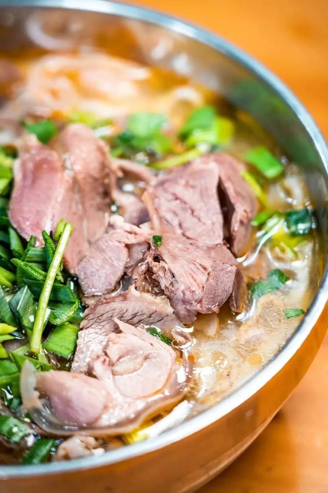 跟着赛事游遵义丨@参赛者 遵义羊肉粉、豆花面等美食，等你打卡！