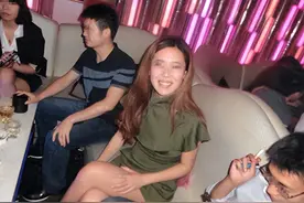 性交易泛滥，富婆包养小白脸，曾经奢靡的白马会所，为何会翻车？图片