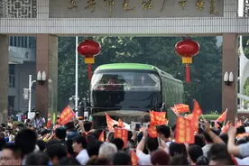 太离谱！毛坦厂复读班越来越疯狂！25届共112个班，人数首次破2万图片