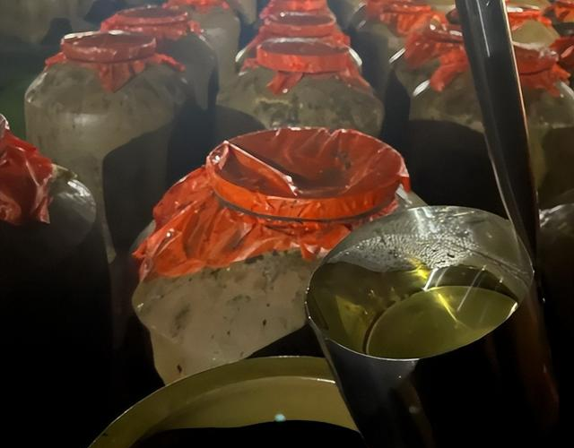 白酒能放多久？放20年还能喝？提醒大家：有3种酒时间越久越值钱