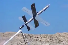 伊朗革命卫队公布一款新型无人机图片