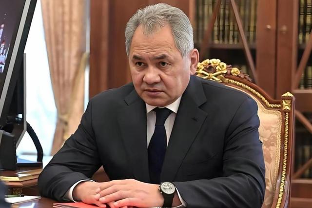 普京动作太快了：还没等中国出手，就派绍伊古去切断了日本的后路