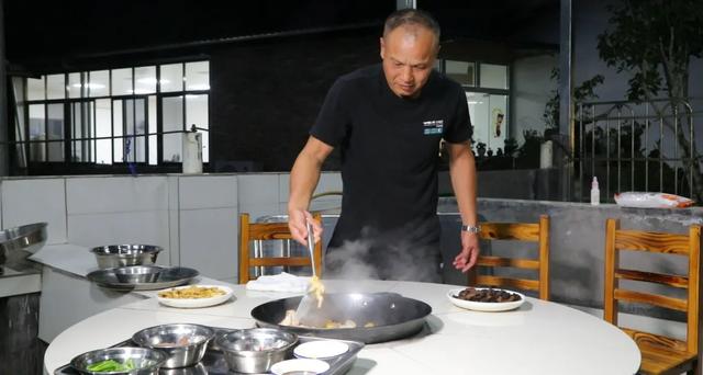 峥嵘岁月，烟火暖心—广东《今日岭南》走进广州宏大农庄民宿驿站