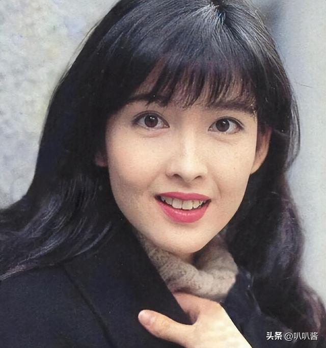 被戴8次绿帽子，3次被捉奸在床，这就是我们“玉女”守卫的爱情