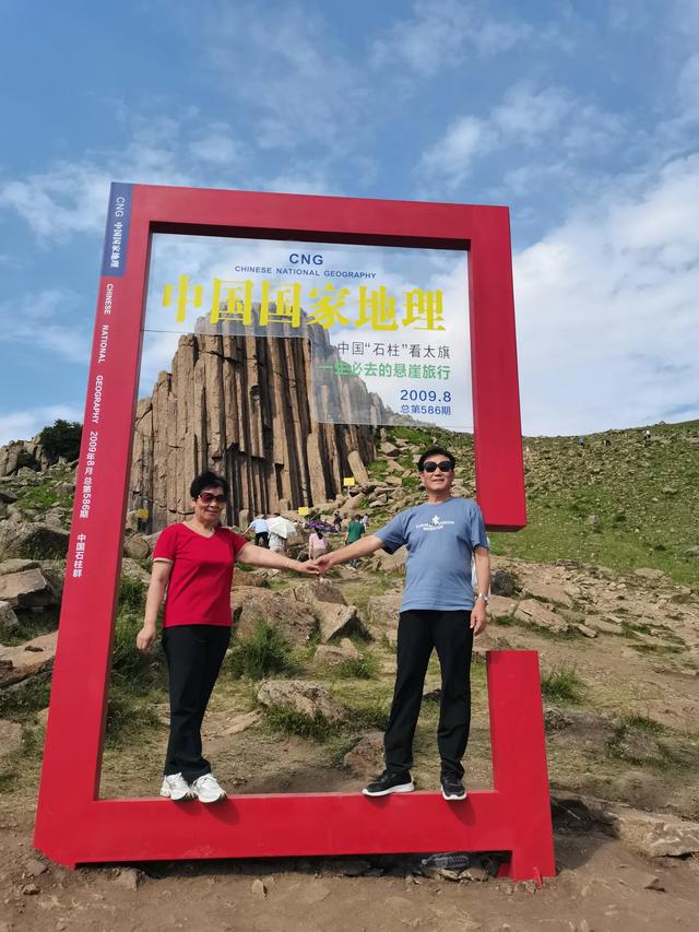 从张家口、宣化到太仆寺旗牛奶湖、石条山旅游，正好一天行程