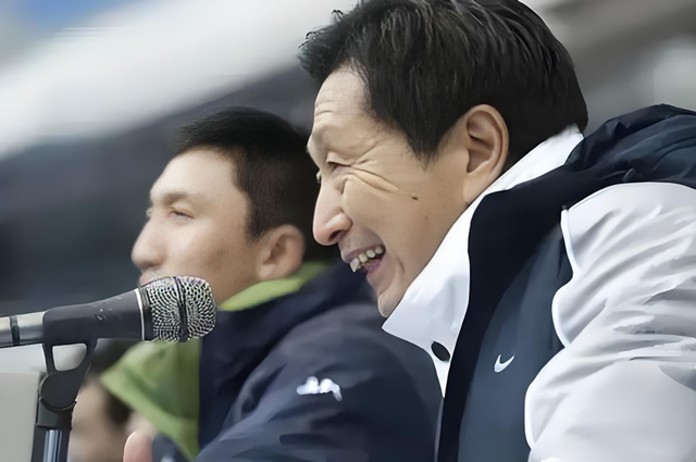 86岁宋世雄现状：定居北京老到认不出，托举儿女成才却都不在身边
