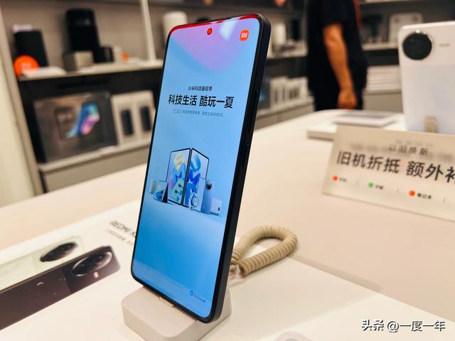 Redmi K90系列猛料汇总：性能、影像、设计全面越级