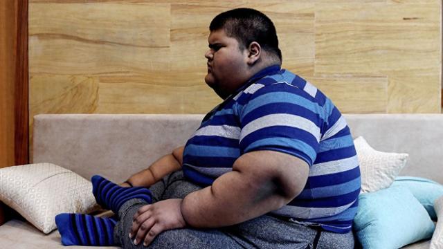 便利生活爽一时？AI展示2050年久坐后果，看完想立刻起身