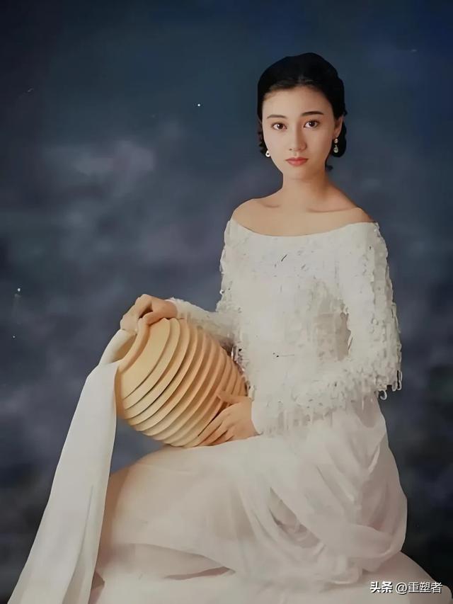 石破天惊的美貌到底长啥样？她被无数男人追捧，只因为她的神颜。