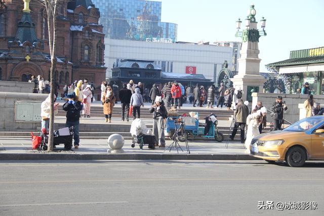 蹭热度，数十个直播销售团队扎堆索菲亚教堂
