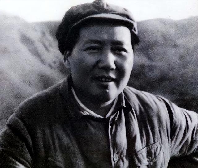 彭德怀要枪毙一名逃兵	，主席心软拦下，没想到救下一个未来的司令