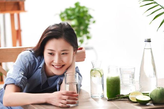 医生坦言：女性如果天天运动锻炼	，用不了多久，脸上或有6种变化