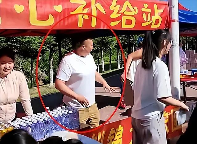 翻身无望？东北雨姐发文才11天，国新办点名批评，直播带货别想了