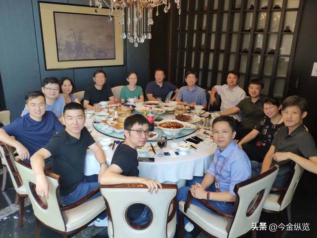 雷军最隐秘的救命王牌：小米之家如何从绝境中逆袭，狂扫百万用户