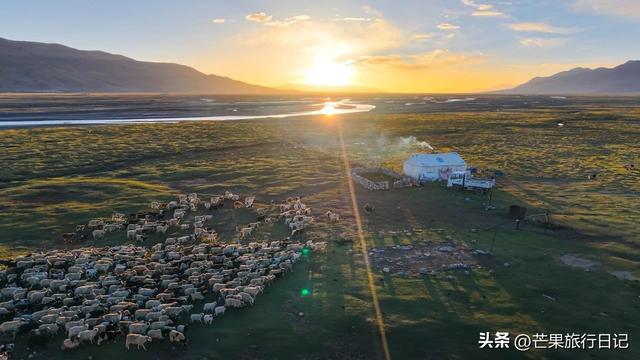 西藏有个县，名气不大，却有媲美马尔代夫的风景和罕见的野生动物