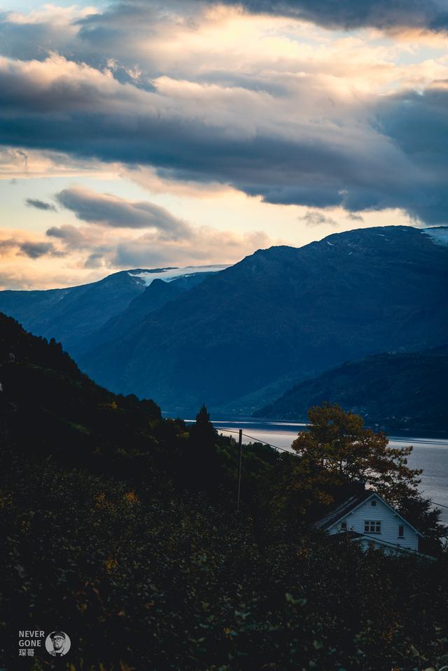 挪威秋韵，峡湾森境