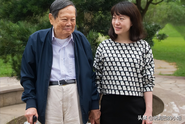 王宫保透露：杨振宁告别式时间确定，地点在八宝山，和邓稼先一样