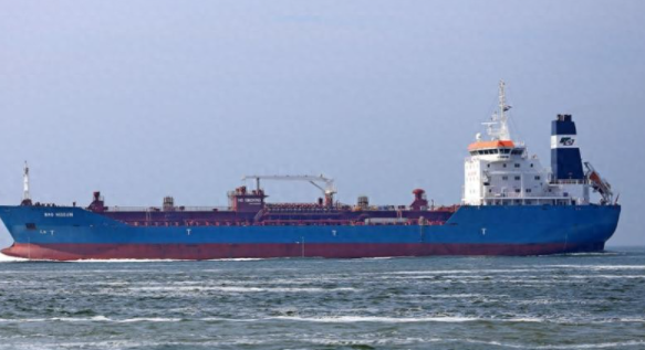 印度拒收俄油后，油轮在中国门口排队等，对中国赔钱大甩卖？